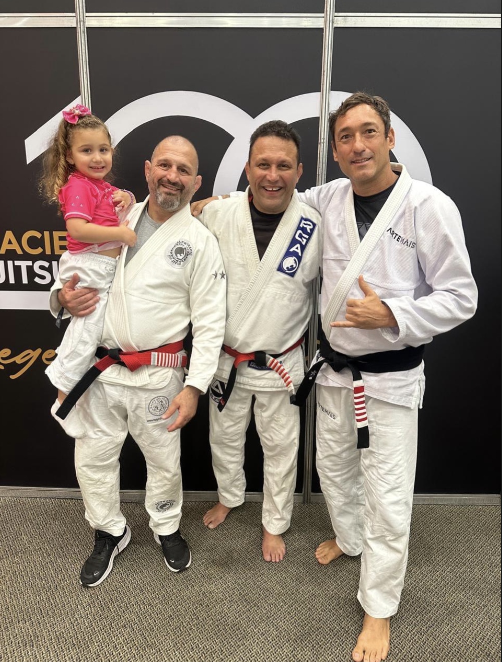 Ralph Gracie ao lado de mestres do Jiu-Jitsu